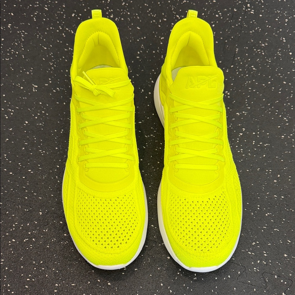 APL Men's Neon (volt) Techloom Tracer